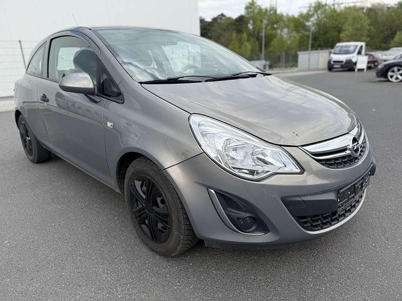 Gebraucht Opel Corsa Basis 60 PS (44 kW) 2011 Magma rot (b) Kleinwagen