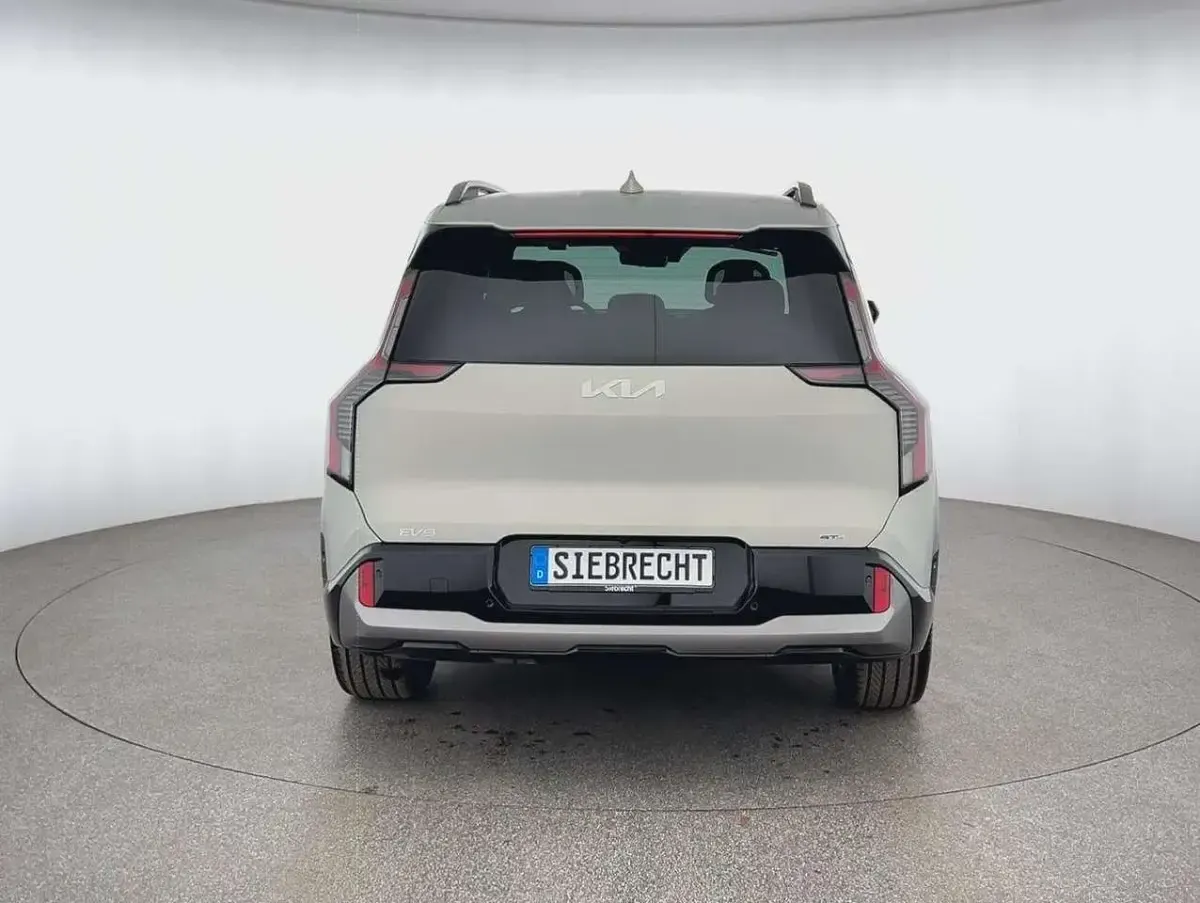Neu Kia EV9 GT-Line 283 kW (385 PS) 2026 Silber SUV