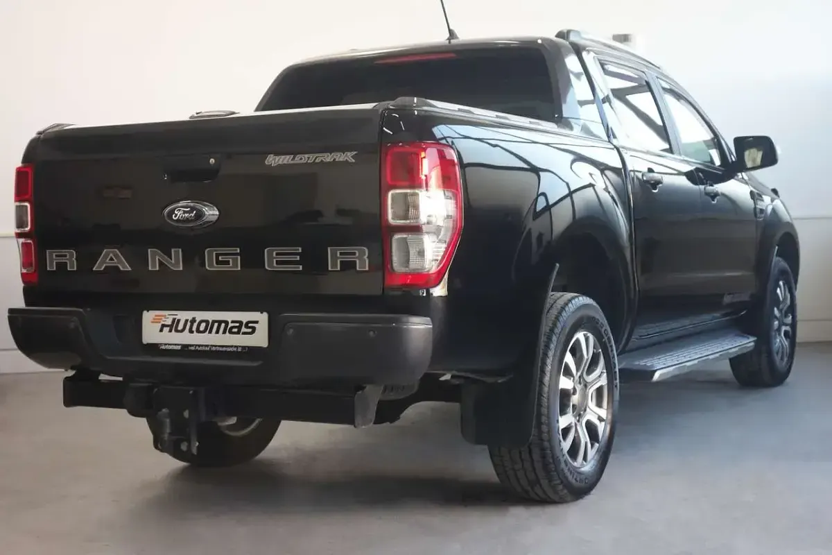 Gebraucht Ford Ranger Wildtrack 212 PS (155 kW) 2021 Obsidianschwarz metallic Pickup