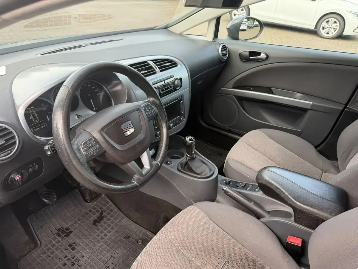 Gebraucht Seat Leon Stylance 140 PS (102 kW) 2010 Grau Limousine