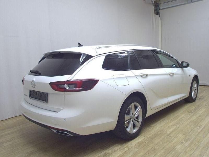 Gebraucht Opel Insignia Business 174 PS (127 kW) 2021 Weiss Kombi