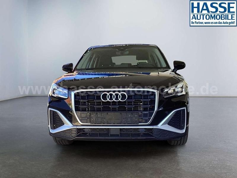 Gebraucht Audi Q2 S-Line 150 PS (110 kW) 2022 Mythosschwarz metallic SUV