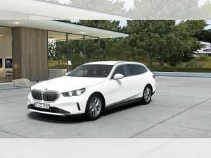 Neu BMW 520 190 PS (139 kW) 2026 Weiß (alpinweiss iii) Kombi