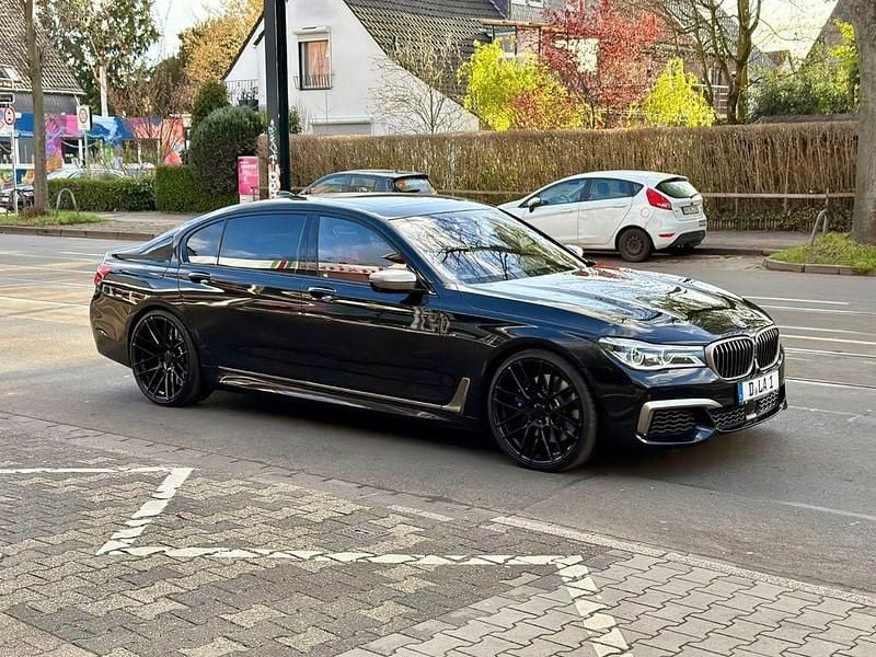 Gebraucht BMW M760 Performance 609 PS (447 kW) 2018 Schwarz Limousine