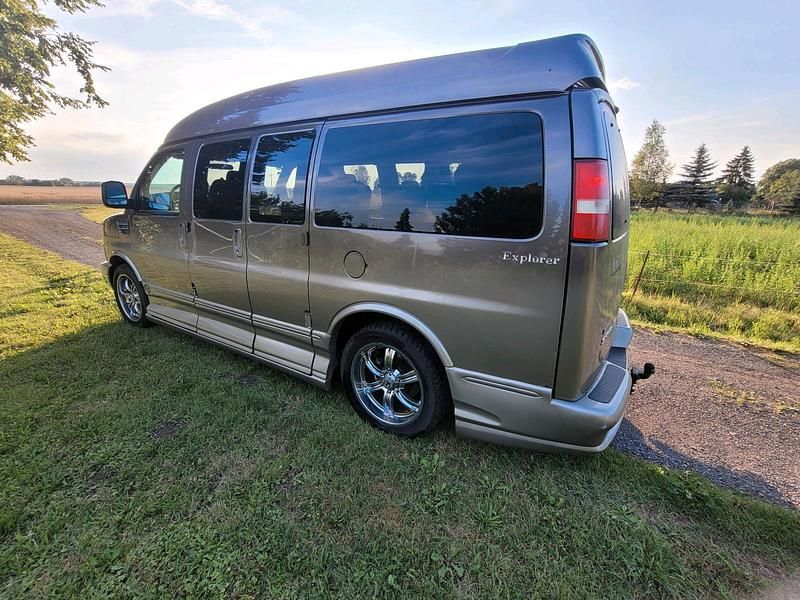 Gebraucht GMC Savana 305 PS (224 kW) 2010 Van / Kleinbus