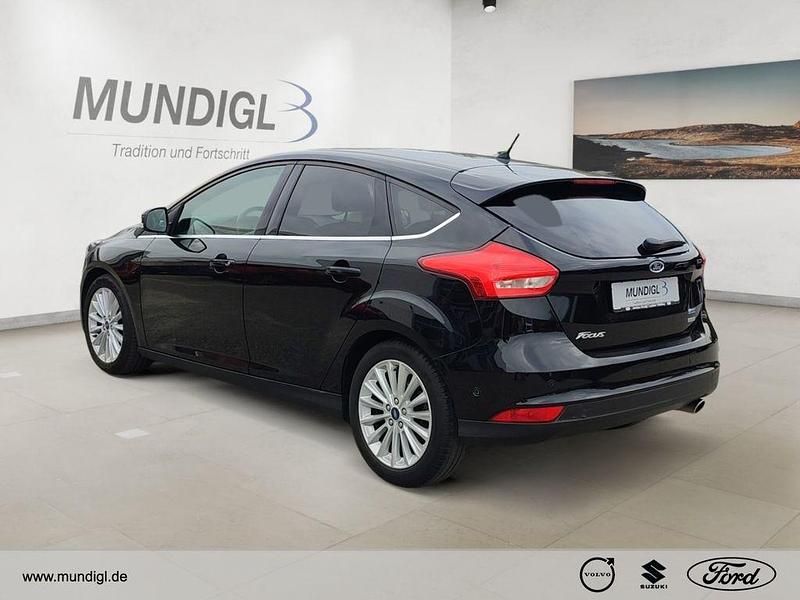Gebraucht Ford Focus Titanium 150 PS (110 kW) 2015 Schwarz Limousine