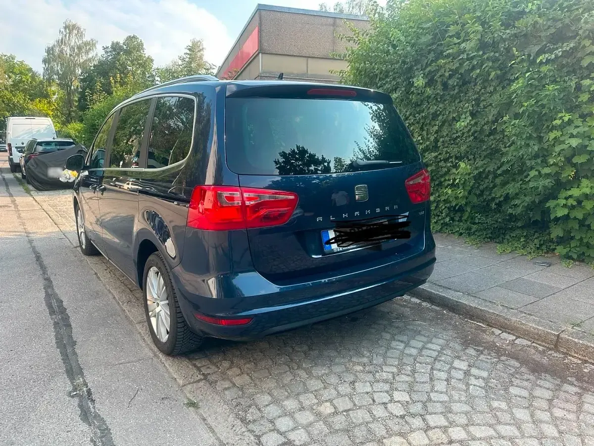 Gebraucht Seat Alhambra 177 PS (130 kW) 2015 Blau Van / Kleinbus