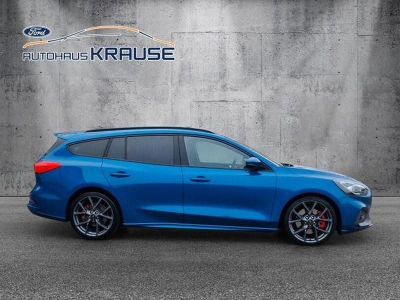Gebraucht Ford Focus ST 280 PS (205 kW) 2022 Performanceblau metallic Limousine