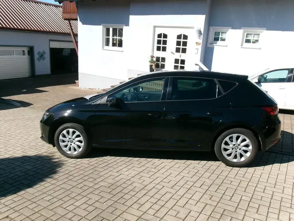 Second-hand Seat Leon Style 150 CP (110 kW) 2016 Negru Berlinǎ
