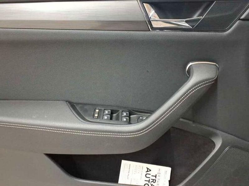 Gebraucht Skoda Superb Style 280 PS (205 kW) 2022 Graphitgrau metallic Kombi