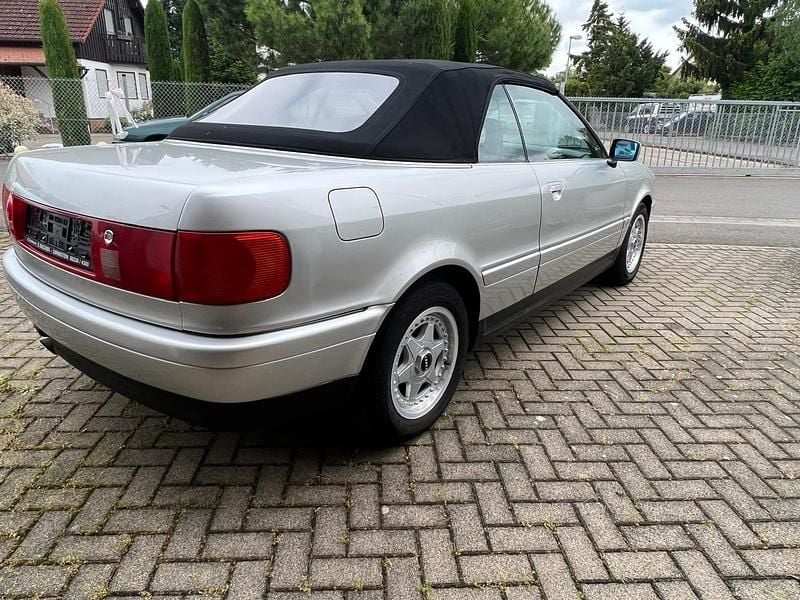 Gebraucht Audi 80 133 PS (97 kW) 1992 Silber Cabrio