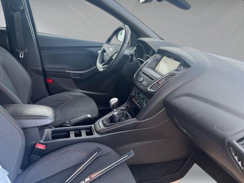 Gebraucht Ford Focus ST-Line 150 PS (110 kW) 2017 Schwarz Limousine
