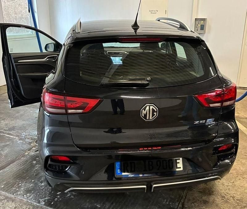 Gebraucht MG ZS Comfort 130 kW (177 PS) 2022 Schwarz SUV
