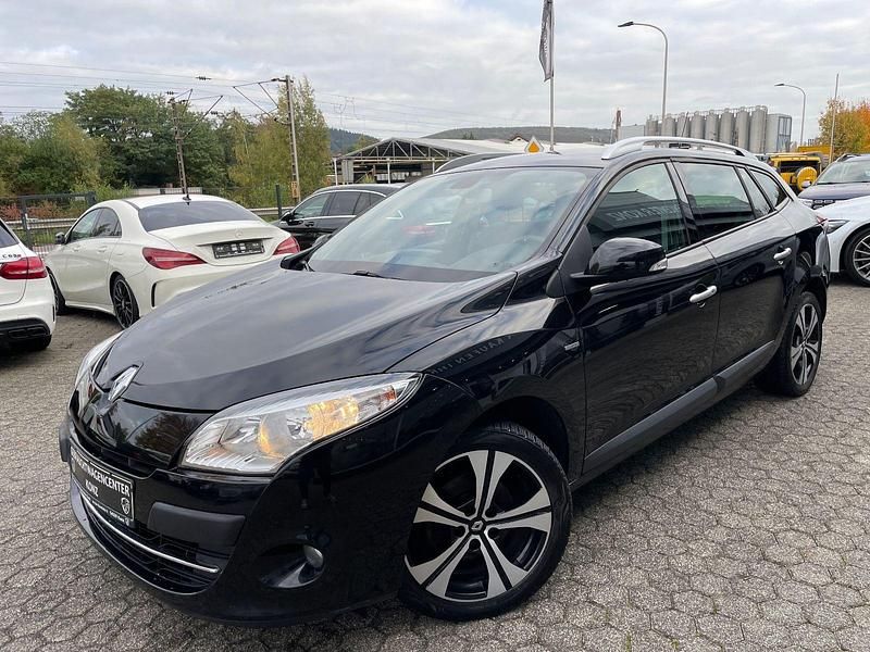 Schwarz Gebraucht 2011 Renault Mégane GrandTour Bose Edition Kombi | 6.990 € (Teuer) - Bild 1/4