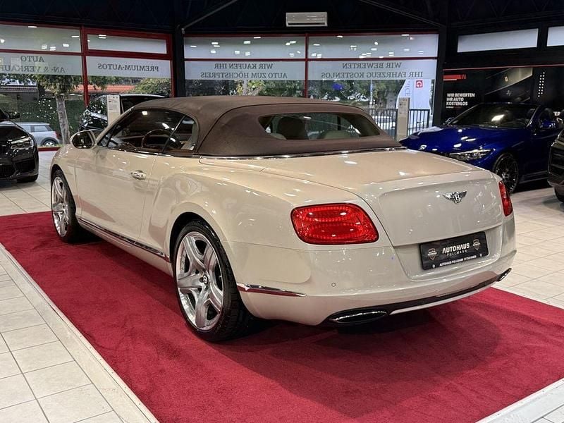 Gebraucht Bentley Continental GT Convertible 575 PS (422 kW) 2012 Gold Cabrio