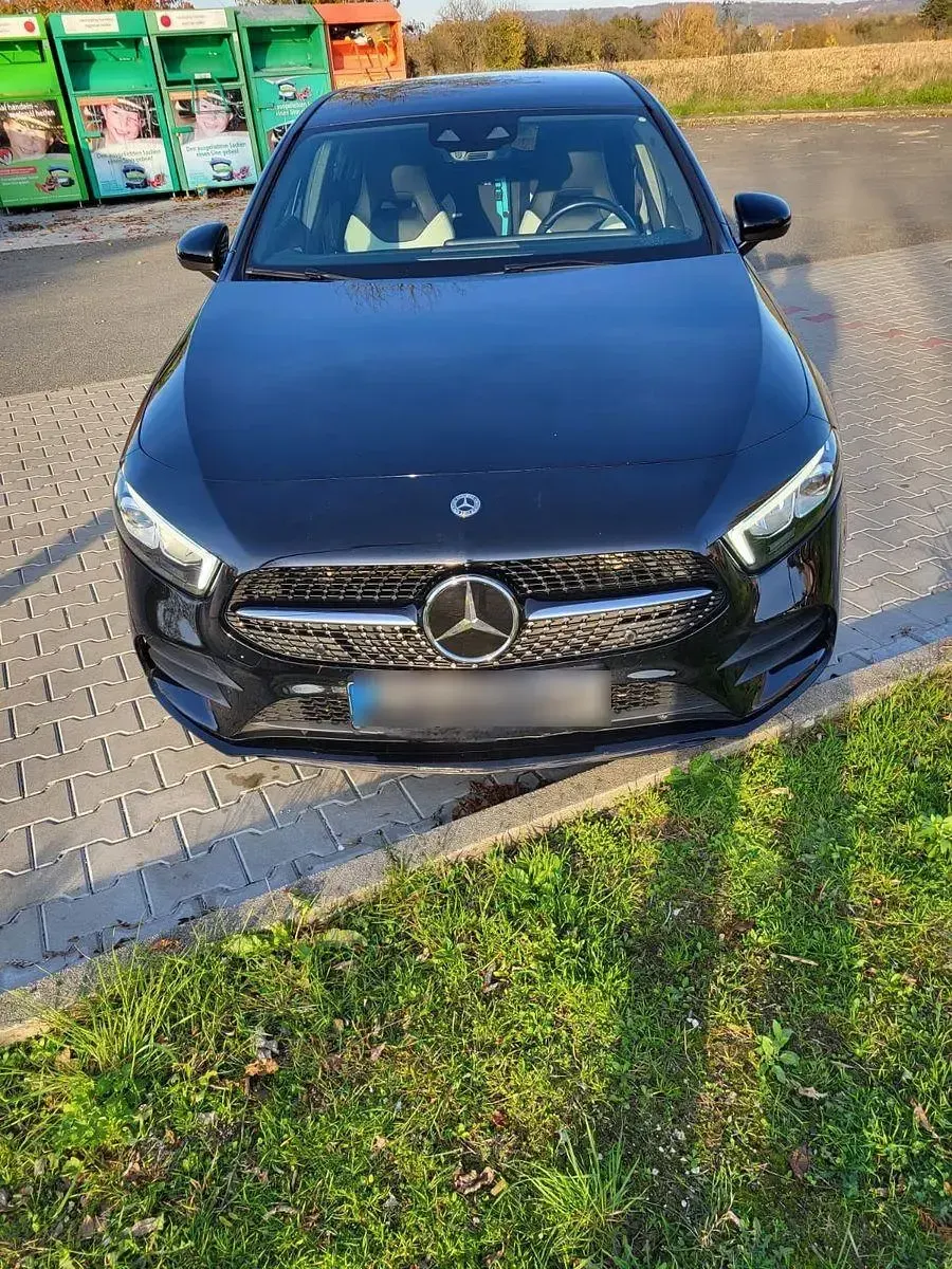 Gebraucht Mercedes A250 224 PS (164 kW) 2019 Schwarz Limousine