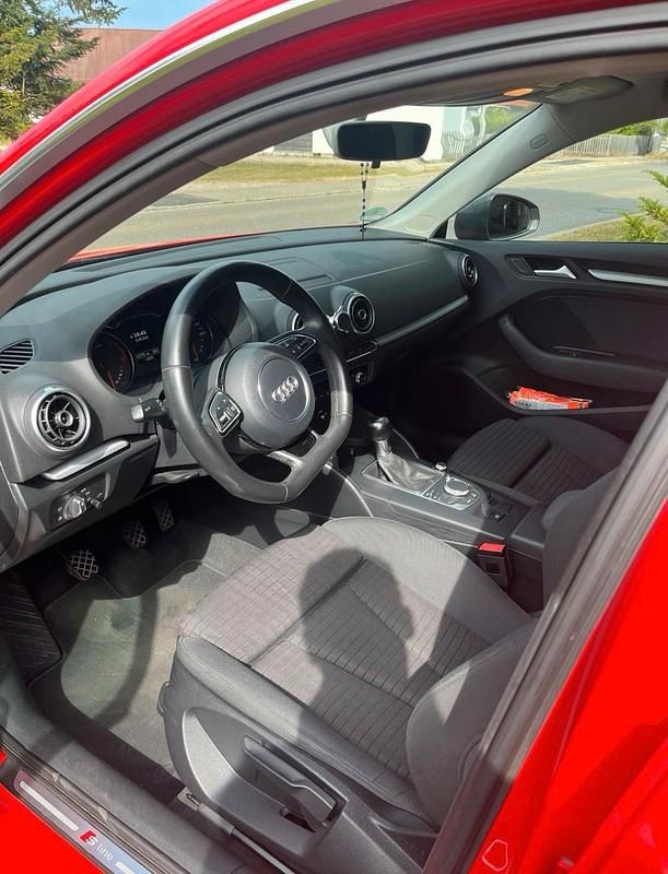 Gebraucht Audi A3 S-Line 150 PS (110 kW) 2015 Rot Kombi