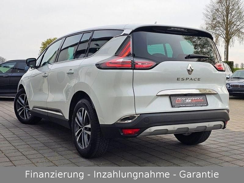 Używany Renault Espace LIMITED 224 KM (164 kW) 2019 Biały Minivan