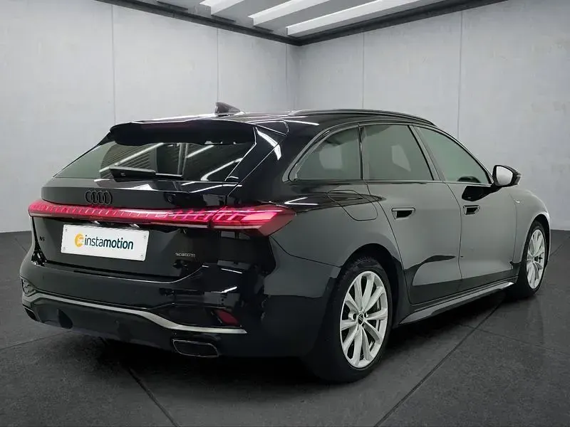 Gebraucht Audi A5 204 PS (150 kW) 2025 Schwarz Kombi