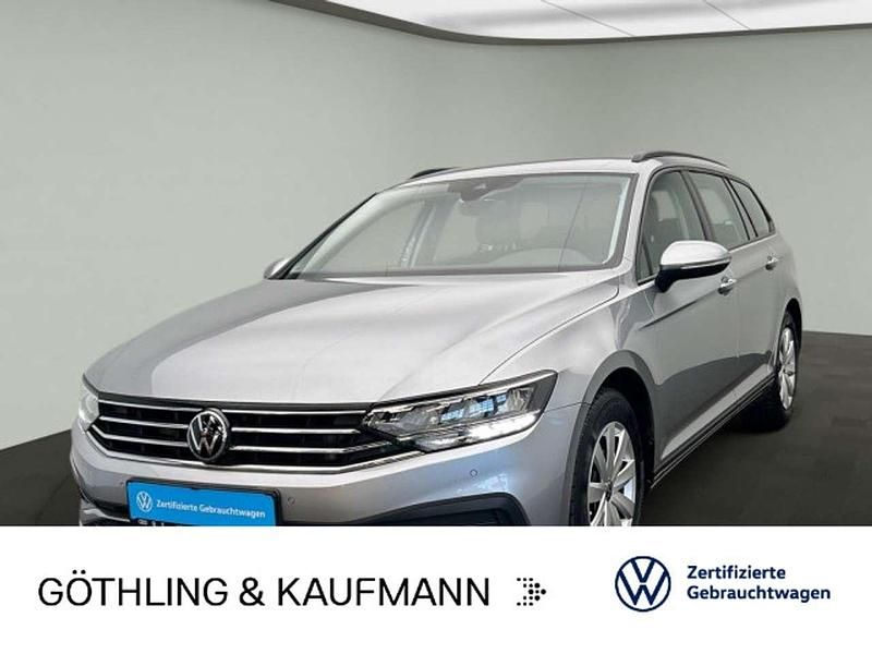 Silber Gebraucht 2023 VW Passat Conceptline Kombi | 21.790 € (Superpreis) - Bild 1/3