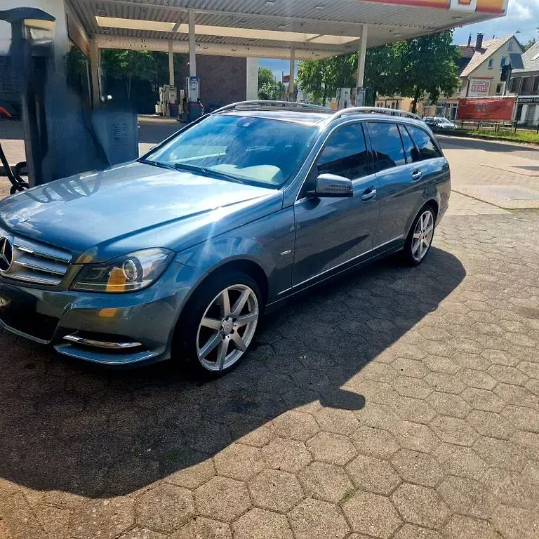 Gebraucht Mercedes C350 Avantgarde 265 PS (194 kW) 2012 Grau Kombi