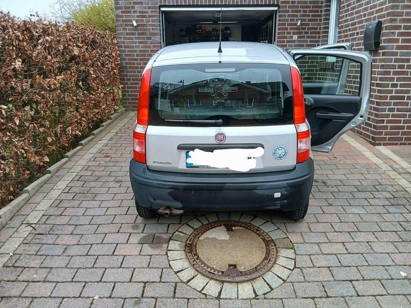 Gebraucht Fiat Panda 54 PS (39 kW) 2009 Silber Kleinwagen
