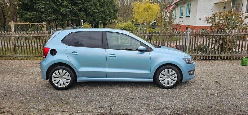 Usado VW Polo 75 HP (55 kW) 2011 Azul Citadino