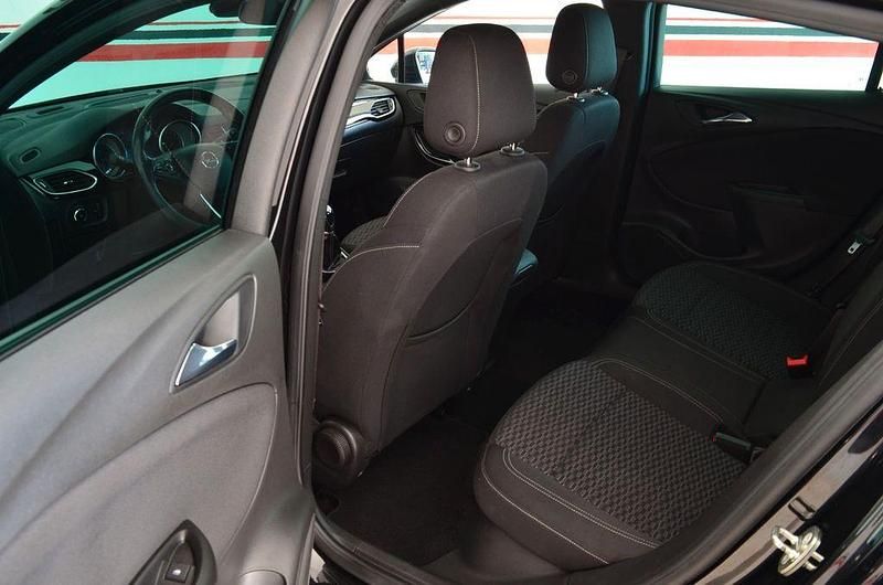 Gebraucht Opel Astra Dynamic 200 PS (147 kW) 2017 Schwarz Limousine