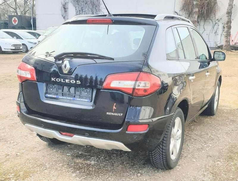 Używany Renault Koleos Dynamique 150 KM (110 kW) 2010 Czarny SUV