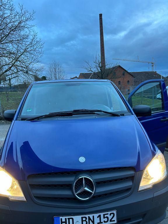 Gebraucht Mercedes Vito 224 PS (164 kW) 2012 Blau Van