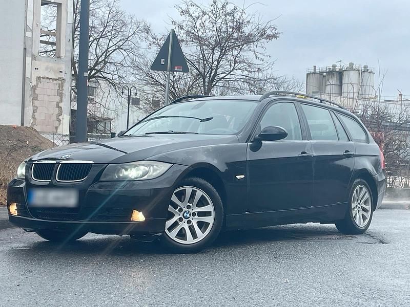 Schwarz Gebraucht 2007 BMW 320 Kombi | 2.500 € (Superpreis) - Bild 1/4