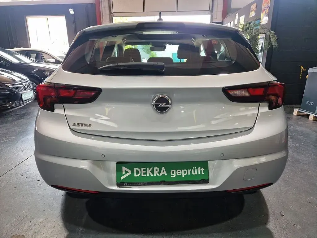 Gebraucht Opel Astra Elegance 105 PS (77 kW) 2020 Silber Limousine