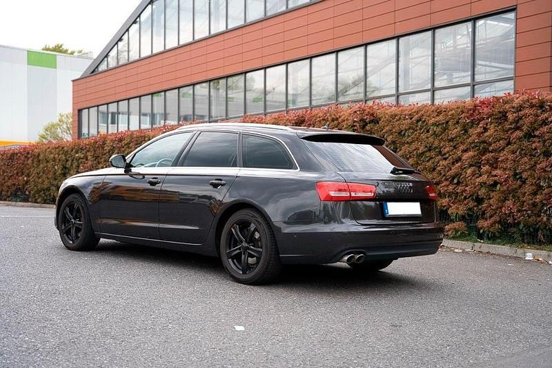 Gebraucht Audi A6 Ambiente 177 PS (130 kW) 2013 Grau Kombi