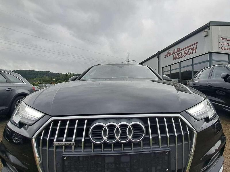 Gebraucht Audi A4 Allroad 245 PS (180 kW) 2019 Mythosschwarz metallic Kombi