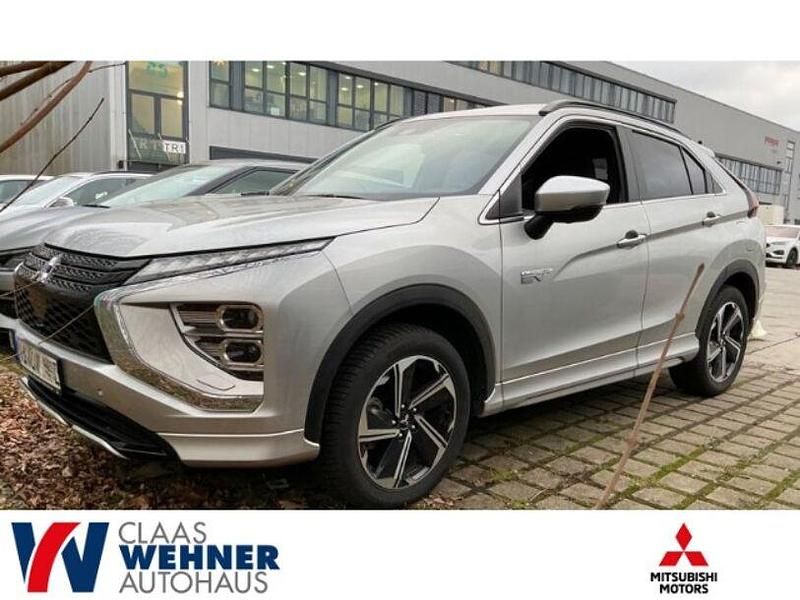 Gebraucht Mitsubishi Eclipse Cross Plus 188 PS (138 kW) 2022 Silber SUV