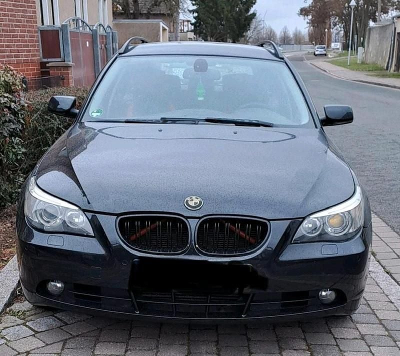 Gebraucht BMW 525 178 PS (130 kW) 2005 Schwarz Kombi