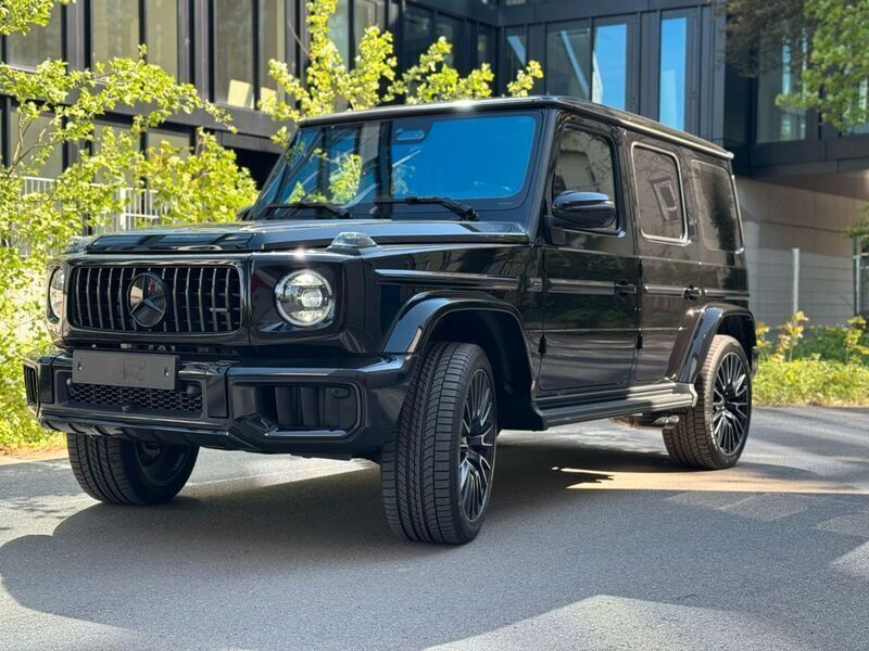 Schwarz Neu 2025 Mercedes G63 AMG Active SUV | 273.699 € (Teuer) - Bild 1/4