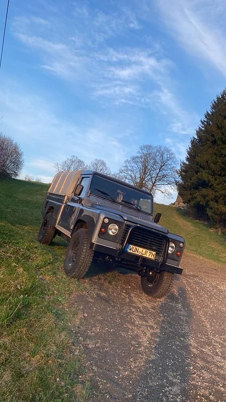 Silber Gebraucht 1986 Land Rover Defender SUV | 29.500 € - Bild 1/2