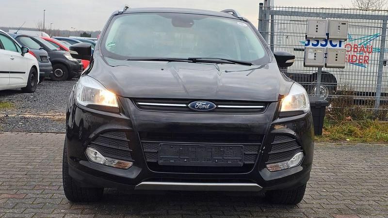 Gebraucht Ford Kuga Trend 120 PS (88 kW) 2015 Schwarz SUV