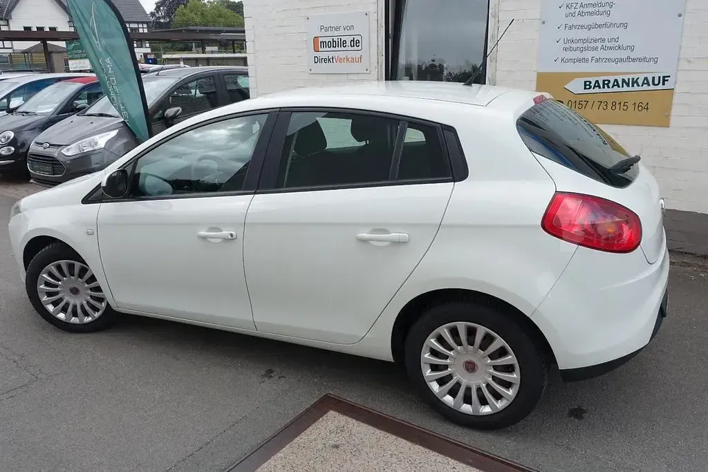 Gebraucht Fiat Bravo 90 PS (66 kW) 2012 Weiß Kleinwagen
