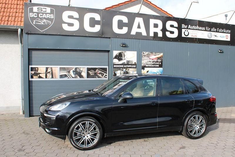 Second-hand Porsche Cayenne Platinum Edition 262 CP (192 kW) 2017 Negru SUV