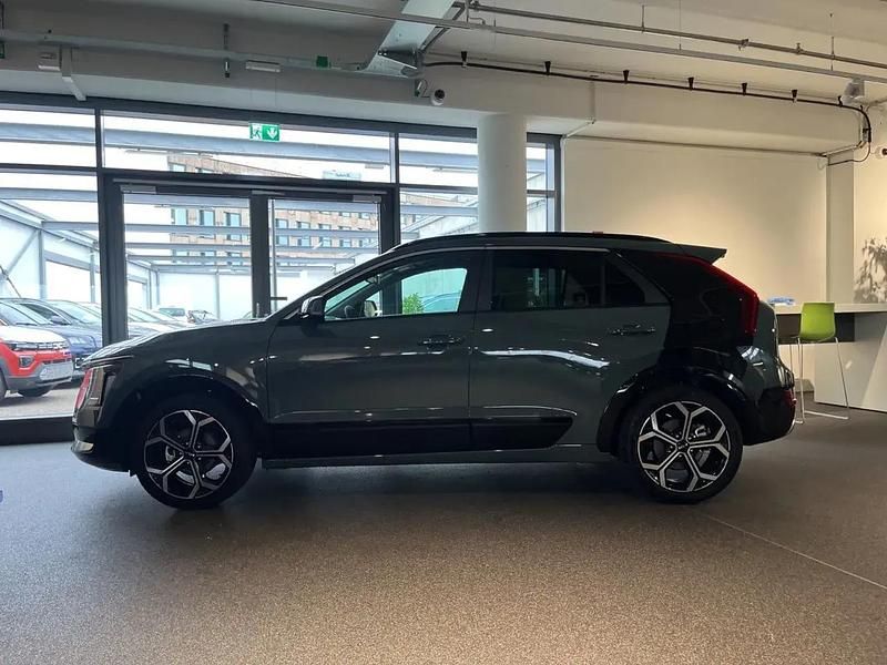 Gebraucht Kia Niro 77 PS (56 kW) 2025 Grau SUV