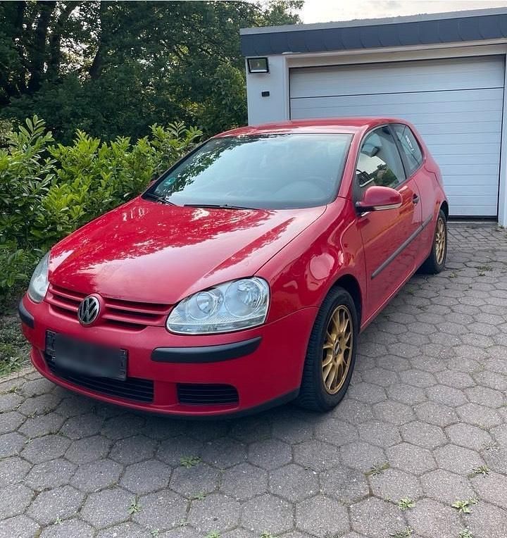 Rot Gebraucht 2004 VW Golf V Kleinwagen | 1.850 € - Bild 1/4