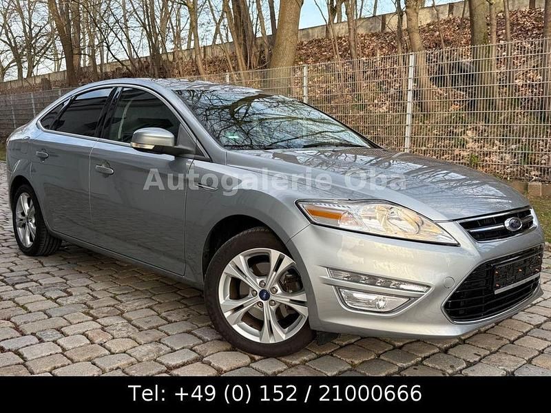 Gebraucht Ford Mondeo Titanium 203 PS (149 kW) 2012 Silber Limousine