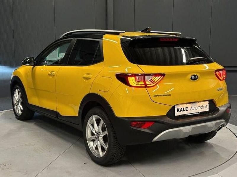 Gebraucht Kia Stonic Spirit 120 PS (88 kW) 2021 Gelb SUV