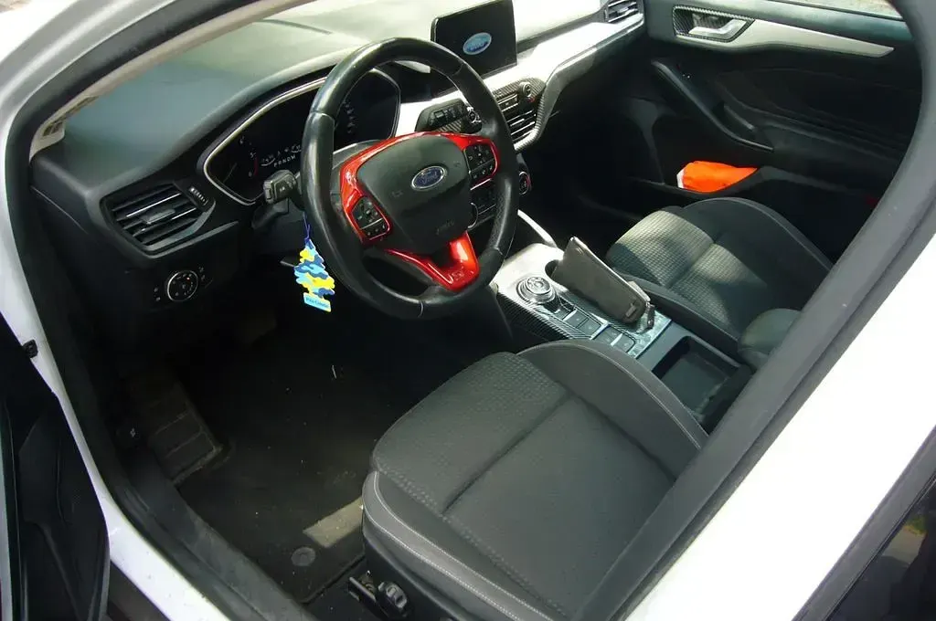 Gebraucht Ford Focus ST-Line 120 PS (88 kW) 2020 Weiß Limousine