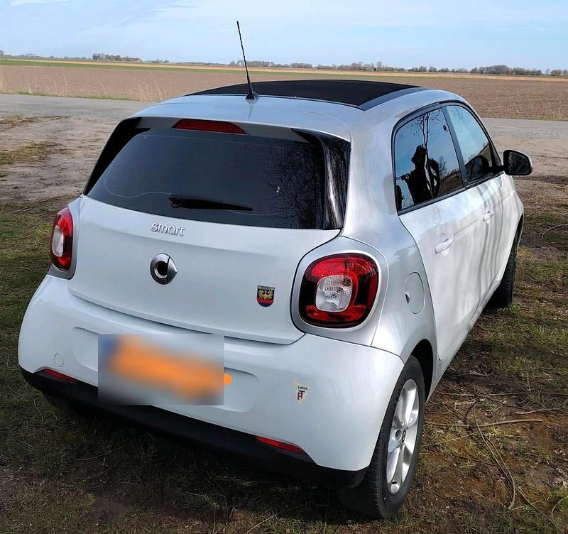 Second-hand Smart ForFour 70 CP (51 kW) 2017 Alb Hatchback