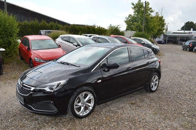 Schwarz Gebraucht 2019 Opel Astra Dynamic Limousine | 12.990 € (Fairer Preis) - Bild 1/4