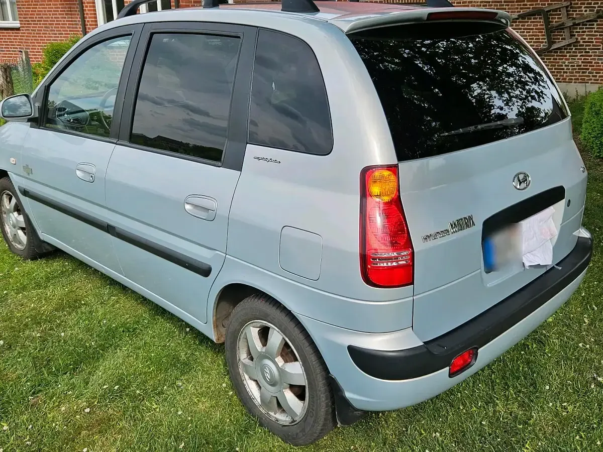 Gebraucht Hyundai Matrix GLS 103 PS (75 kW) 2003 Grau Van / Kleinbus