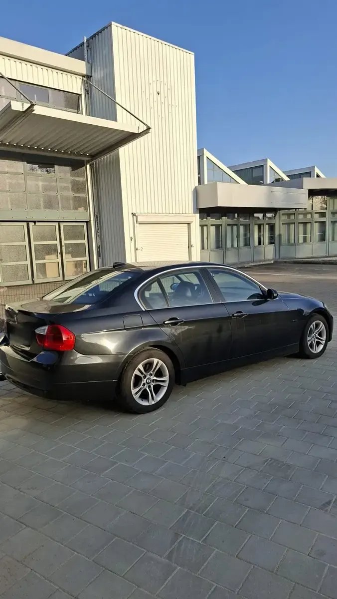 Gebraucht BMW 325 272 PS (200 kW) 2008 Limousine